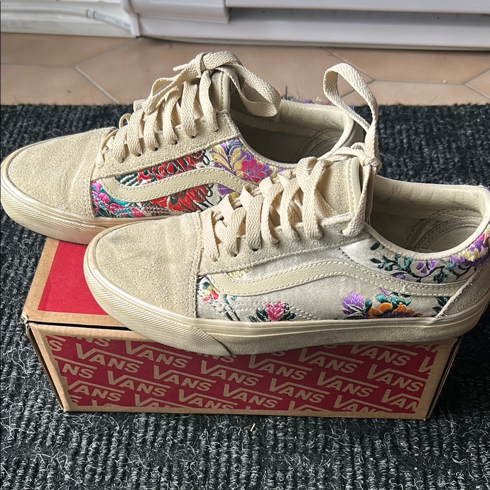 Vans Cream Old Skool festival satin gold/black